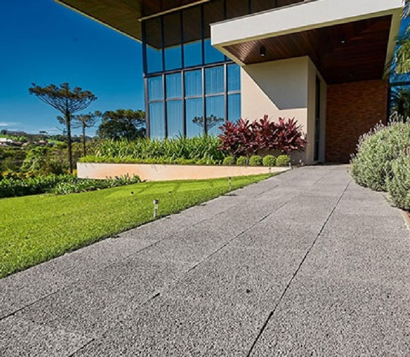 Preço de Piso Intertravado Drenante Silvânia - Piso Permeável área Externa Preço de Piso Intertravado Drenante Silvânia - Piso Permeável área Externa